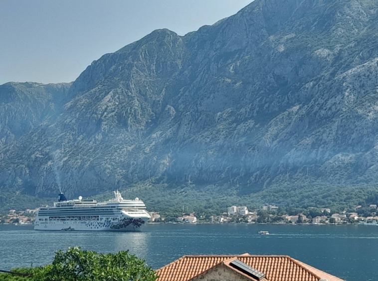 Three bedroom house in Kotor